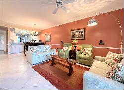 8370 Heritage Links Ct Unit 2015, Naples FL 34112