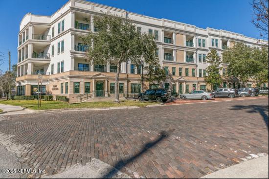 1661 Riverside Avenue Unit 426, Jacksonville FL 32204