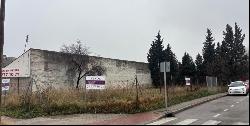 Plot on industrial land for development, corner plot, Madrid 28042