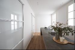 BEAUTIFULLY REFURBISHED FLAT IN EIXAMPLE ESQUERRA, Barcelona 08036