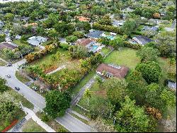 8251 SW 136th St, Pinecrest FL 33156