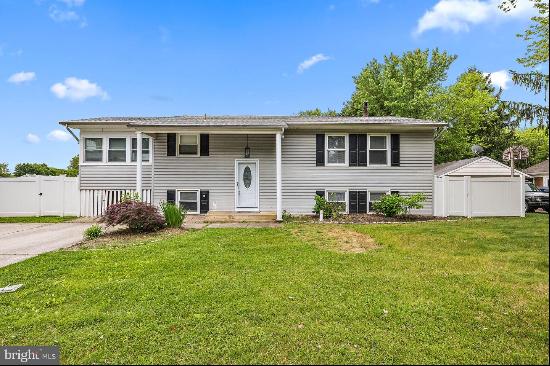 158 Scottfield Drive, Newark DE 19713