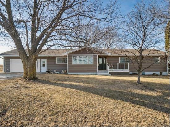 12942 Kober Road, Laporte City IA 50651