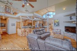 121 Merlyn Drive, Ruidoso NM 88345