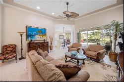 6786 Bent Grass Dr, Naples FL 34113