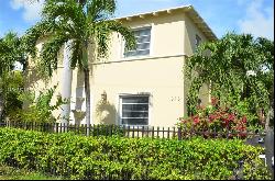 815 W 40 St Unit 4, Miami Beach FL 33140