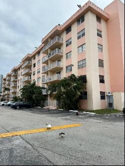 16465 NE 22nd Ave Unit 507, North Miami Beach FL 33160