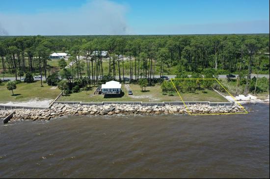 2136 Hwy 98 W, Carrabelle FL 32322