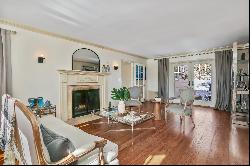 23 Stanton Road, Darien CT 06820