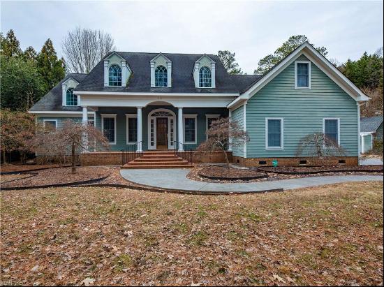 415 Massie Lane, Yorktown VA 23693