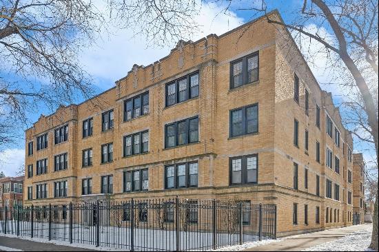 6969 N Wolcott Avenue #F1, Chicago IL 60626