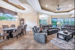 328 Steerforth Ct, Naples FL 34110