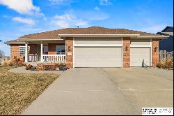 1914 Apollo Lane, Papillion NE 68133