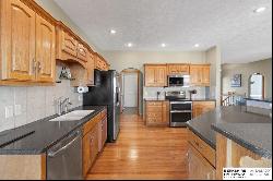 1914 Apollo Lane, Papillion NE 68133