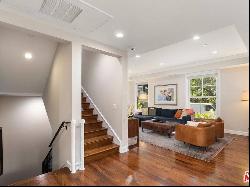 939 20th St Apt 1