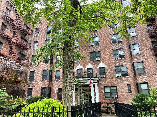 ' BRAND NEW RENOVATED TWO-BEDROOM SPONSOR APARTMENT IN JACKSON HEIGHTS'