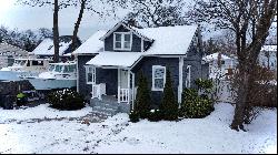 42 E Walnut Street,Islip, NY, 11751