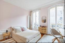 Sale - Apartment Paris 16th (Chaillot)