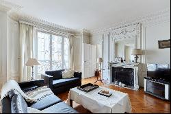 Paris 10th District – A bright 3-bed apartment