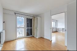 Paris 2nd District - A 2-room apartment with a balcony