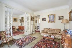 Sale - Apartment Paris 16th (Auteuil)