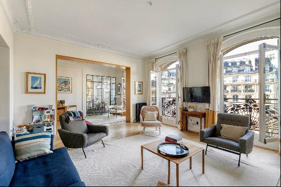 Sale - Apartment Paris 17th (Plaine-Monceau)