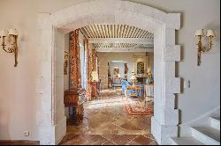 Magnificent Bastide in Provence in a sought-after area