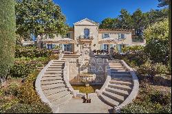 Magnificent Bastide in Provence in a sought-after area