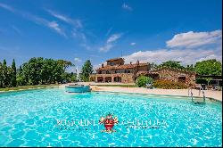 LUXURY COUNTRY HOUSE WITH POOL FOR SALE IN LUCIGNANO, TUSCANY