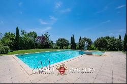 LUXURY COUNTRY HOUSE WITH POOL FOR SALE IN LUCIGNANO, TUSCANY