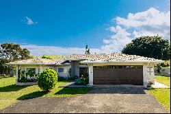 Custom home on 2 usable acres close to Makawao town