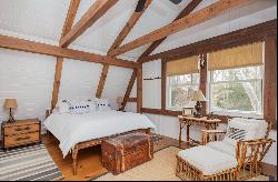 GORGEOUS BARN STYLE HOME IN WAINSCOTT