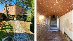 Borgo with villas, pools, olive grove, Castiglione del Lago - Umbria