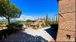 Borgo with villas, pools, olive grove, Castiglione del Lago - Umbria