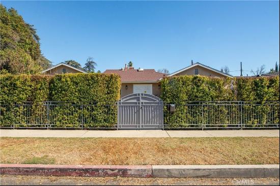 5348 Allott Avenue, Sherman Oaks, CA, 91401, USA