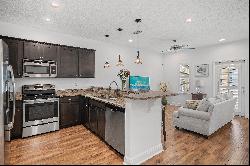 Charming Townhome In The Heart Of Crystal Beach