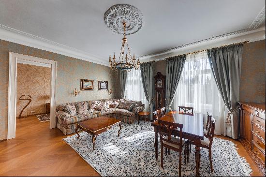 Luxury apartment in art nouveau style, Prague 1 - Parížská st. ID: 0958