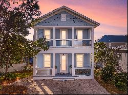 Coastal Cottage On Large Lot In 30A Community With Amenities 