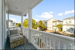 Coastal Cottage On Large Lot In 30A Community With Amenities 