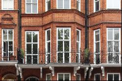 Cadogan Square, London, SW1X 0DY