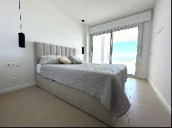 Stunning Corner Apartment with Unmatched Views in Bolnou, Villaj, Villajoyosa 03570