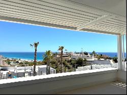 Stunning Corner Apartment with Unmatched Views in Bolnou, Villaj, Villajoyosa 03570