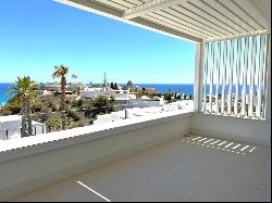 Stunning Corner Apartment with Unmatched Views in Bolnou, Villaj, Villajoyosa 03570