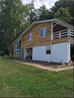 5662 N State Route 60 NW, McConnelsville OH 43756