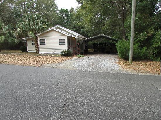 101 N 10th Street, Defuniak Springs FL 32433