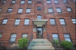 677 Florida Ave Unit 8, Mt. Lebanon PA 15228