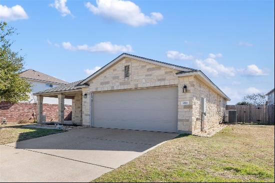 1016 Flanagan Dr, Leander TX 78641