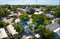 400 Aronovitz Lane, Key West FL 33040