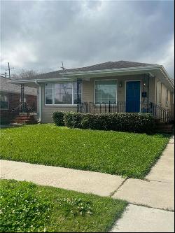 6918 General Diaz Street, New Orleans LA 70124