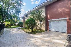 1543 Dorado Ave, Coral Gables FL 33146